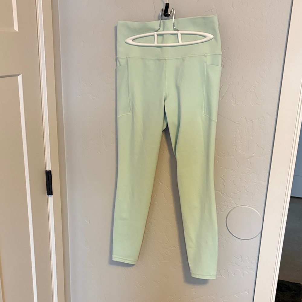 Athleta Light Green Women's 7/8 Leggings